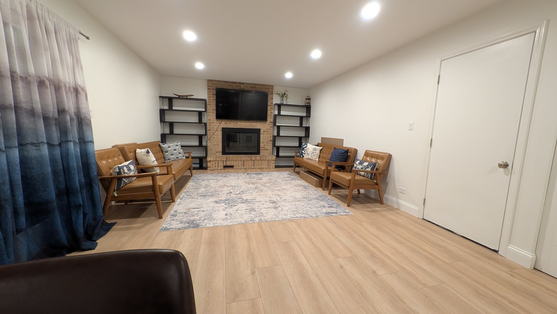 691 Burdette Avenue, Glendale Heights, IL 60139