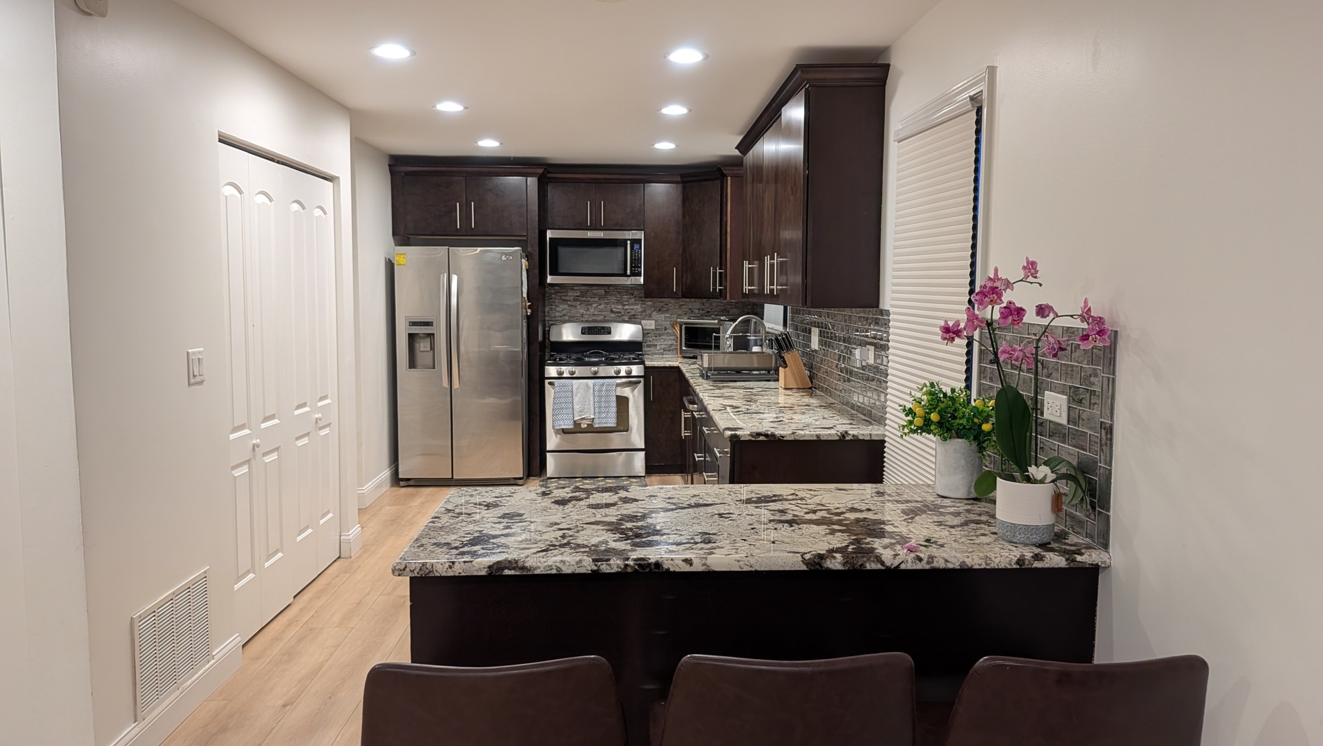 691 Burdette Avenue, Glendale Heights, IL 60139