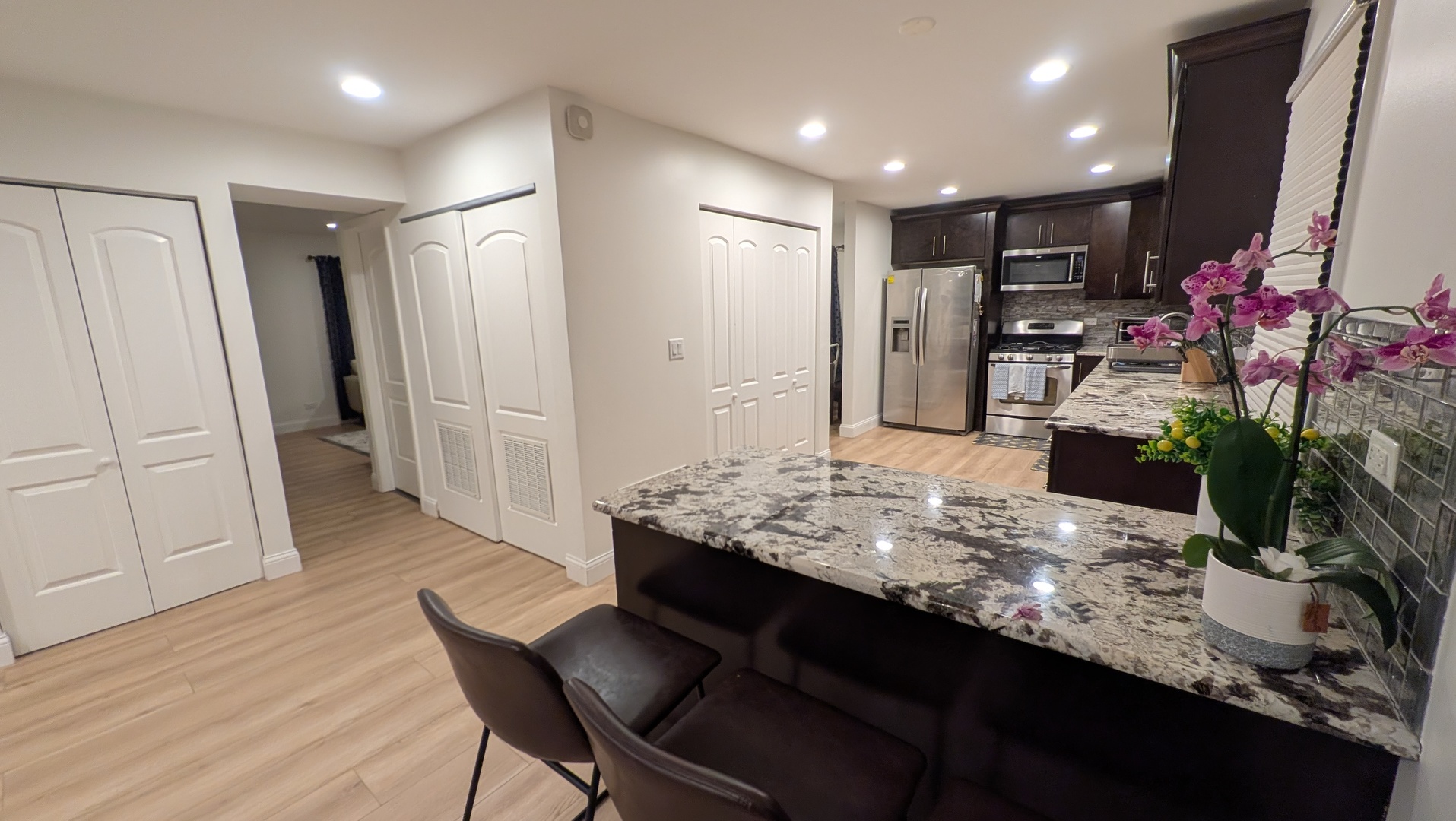 691 Burdette Avenue, Glendale Heights, IL 60139