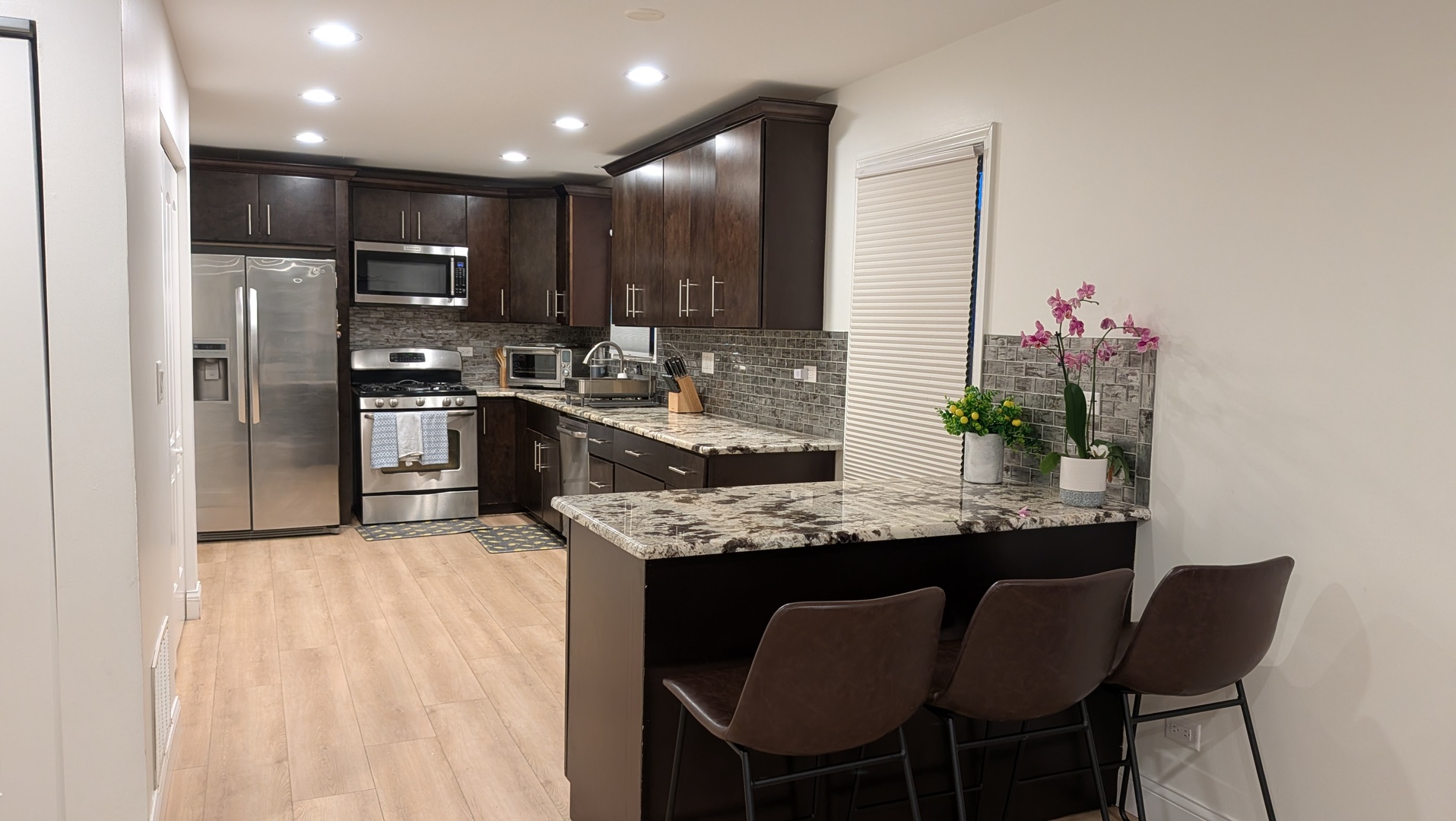 691 Burdette Avenue, Glendale Heights, IL 60139