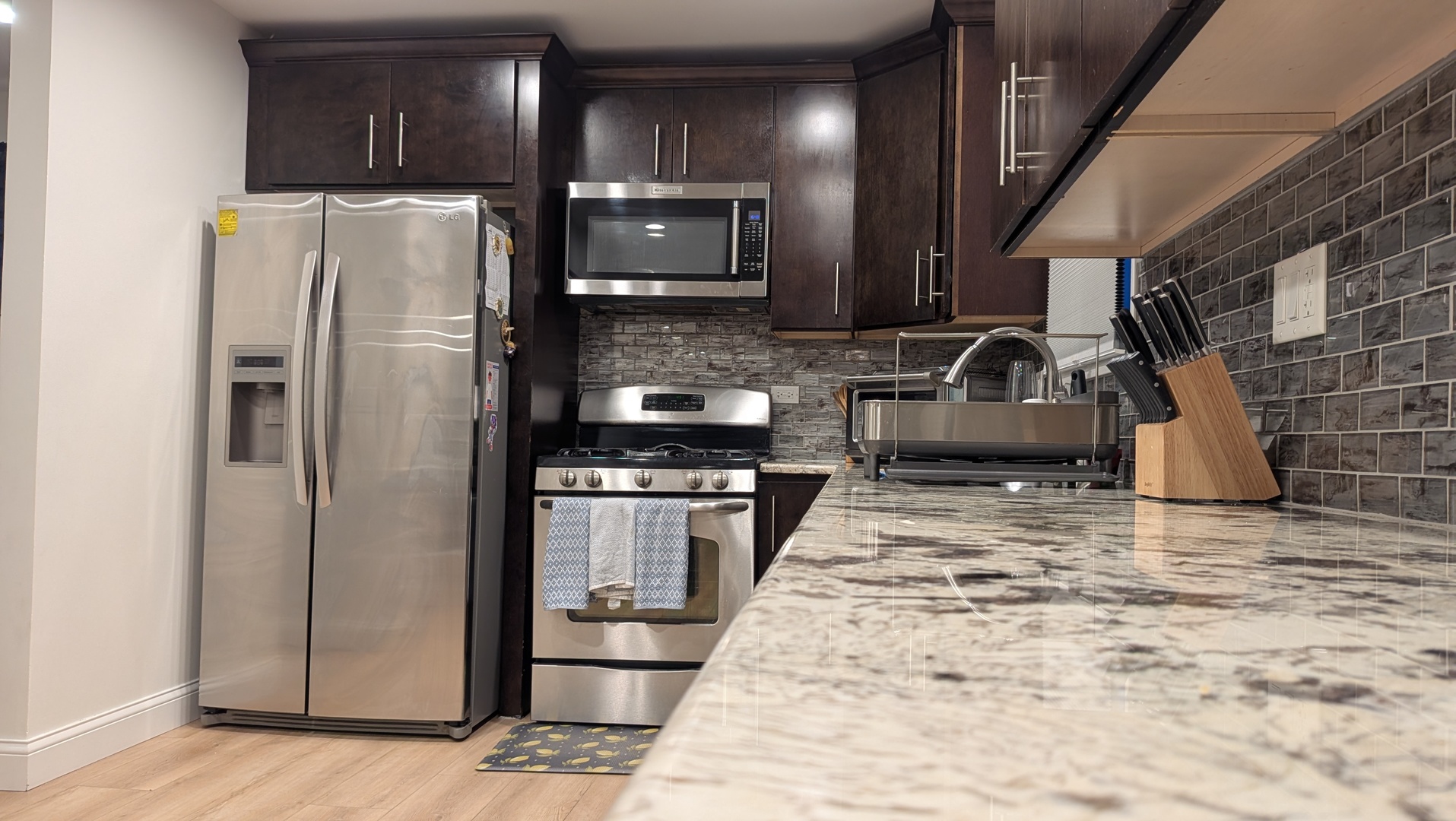 691 Burdette Avenue, Glendale Heights, IL 60139