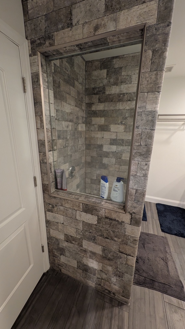 691 Burdette Avenue, Glendale Heights, IL 60139