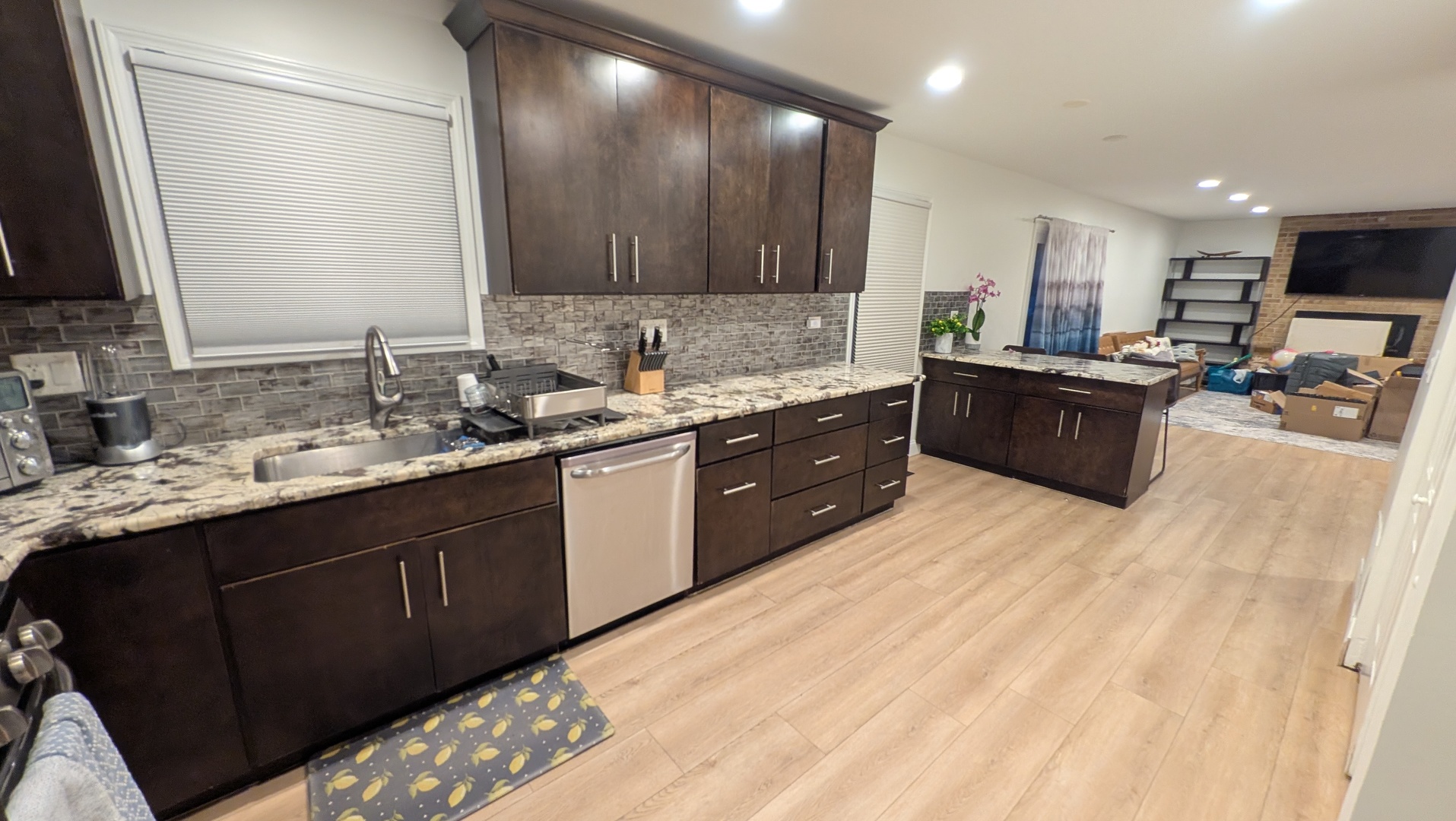 691 Burdette Avenue, Glendale Heights, IL 60139