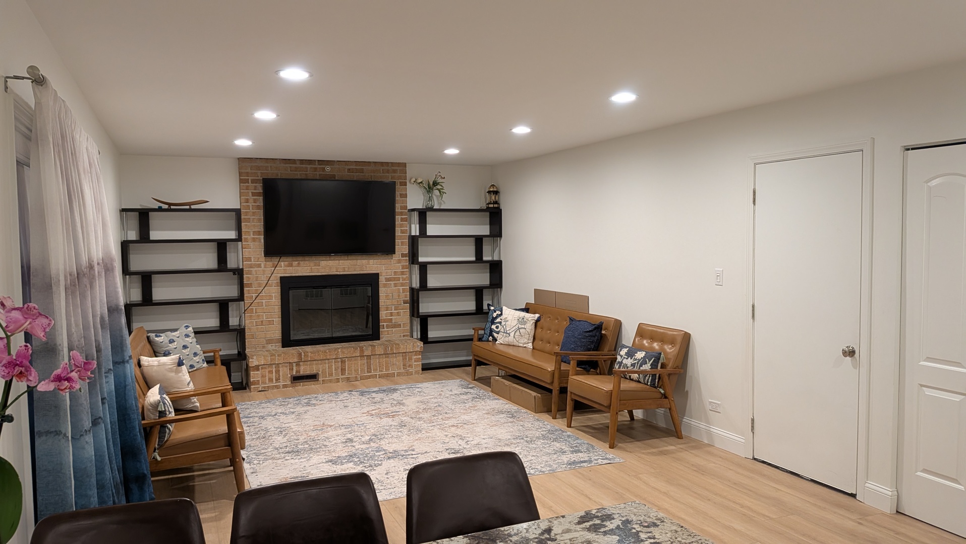 691 Burdette Avenue, Glendale Heights, IL 60139