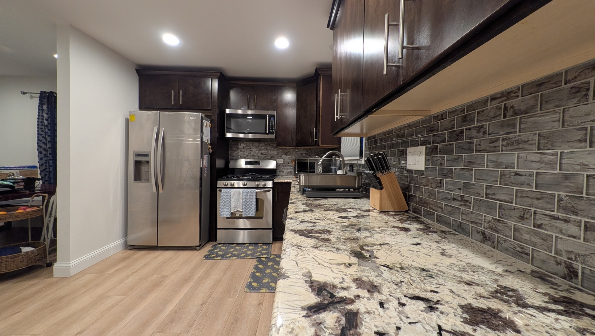 691 Burdette Avenue, Glendale Heights, IL 60139