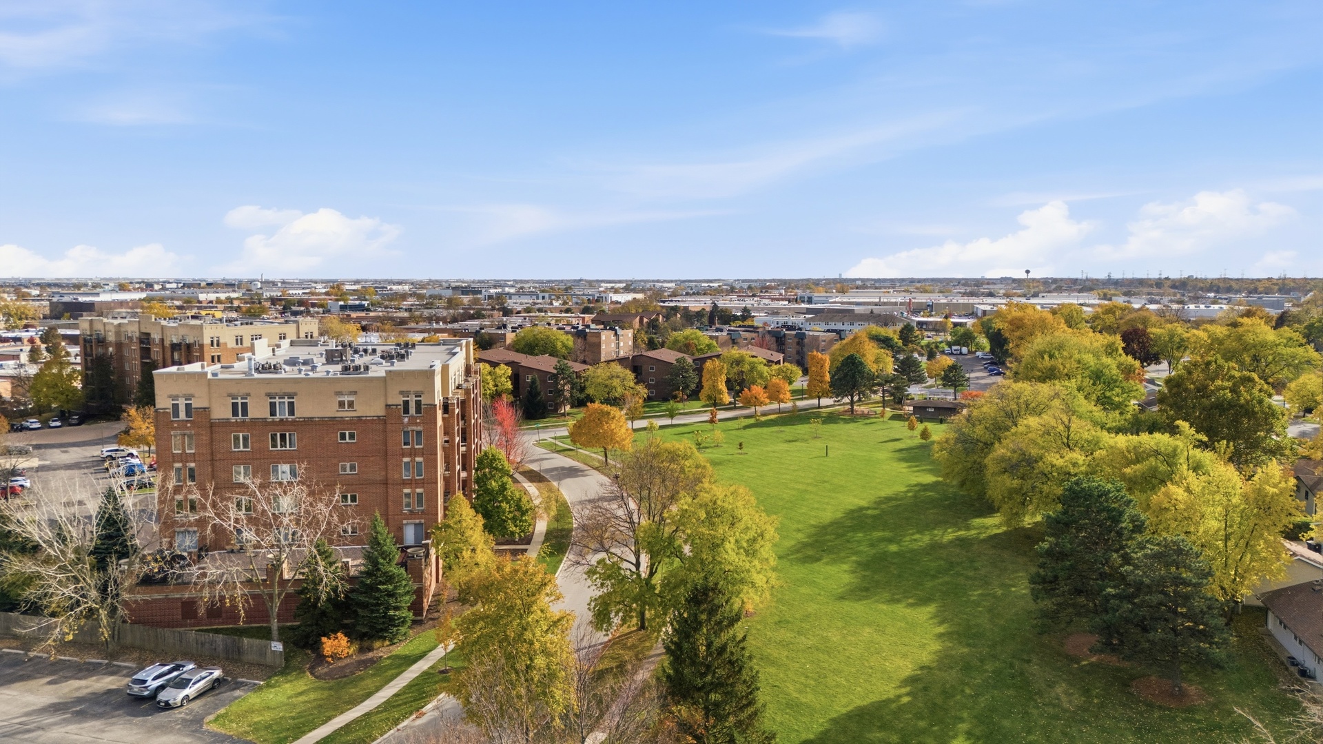 615 Perrie Drive #605, Elk Grove Village, IL 60007