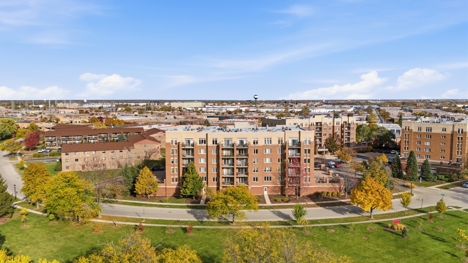 615 Perrie Drive #605, Elk Grove Village, IL 60007