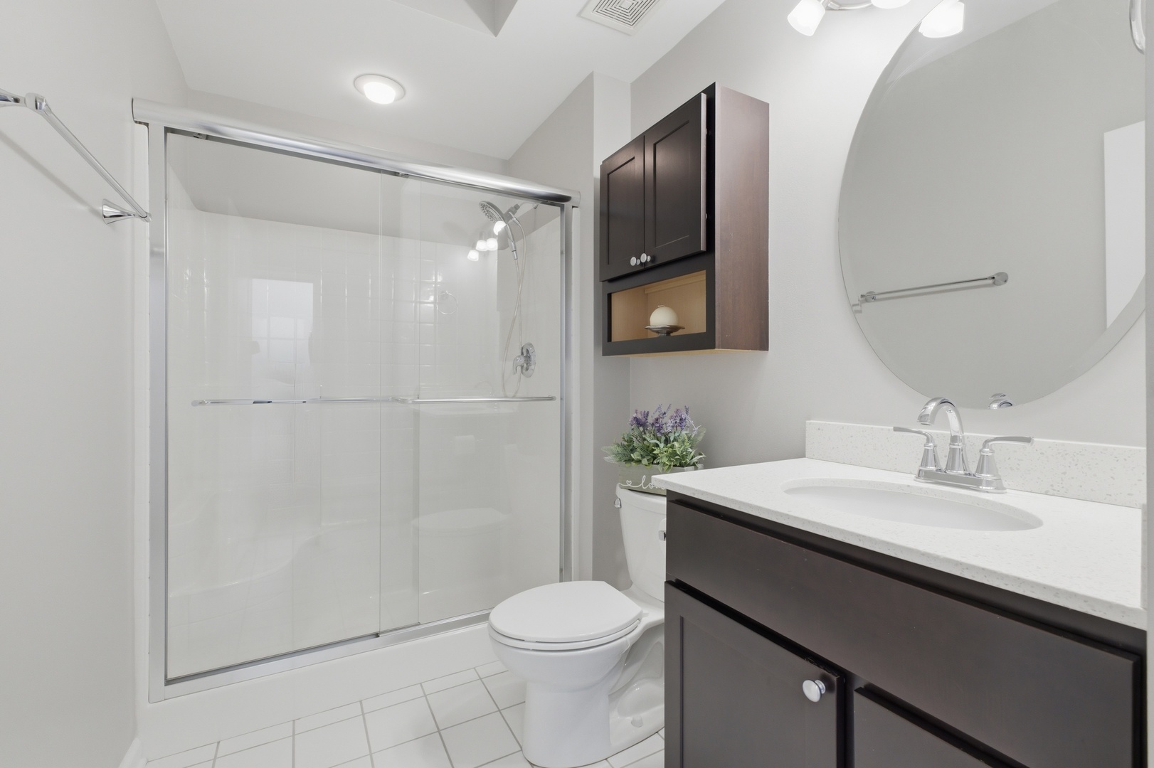 615 Perrie Drive #605, Elk Grove Village, IL 60007