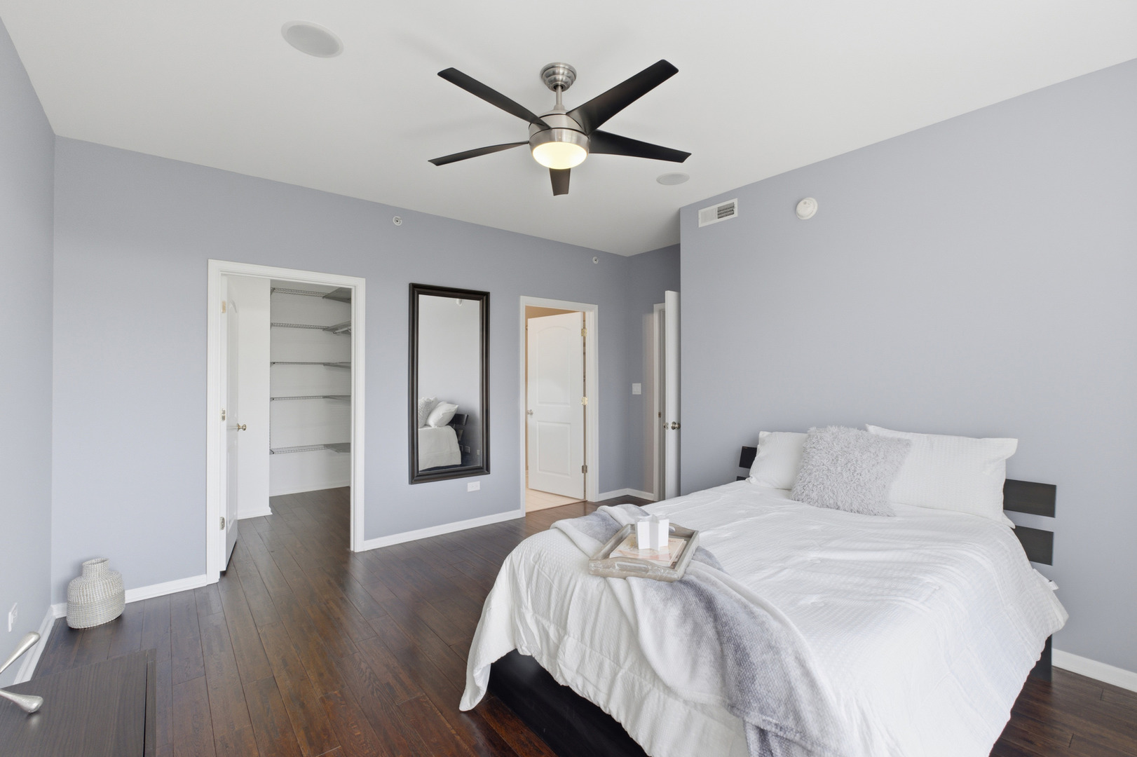 615 Perrie Drive #605, Elk Grove Village, IL 60007