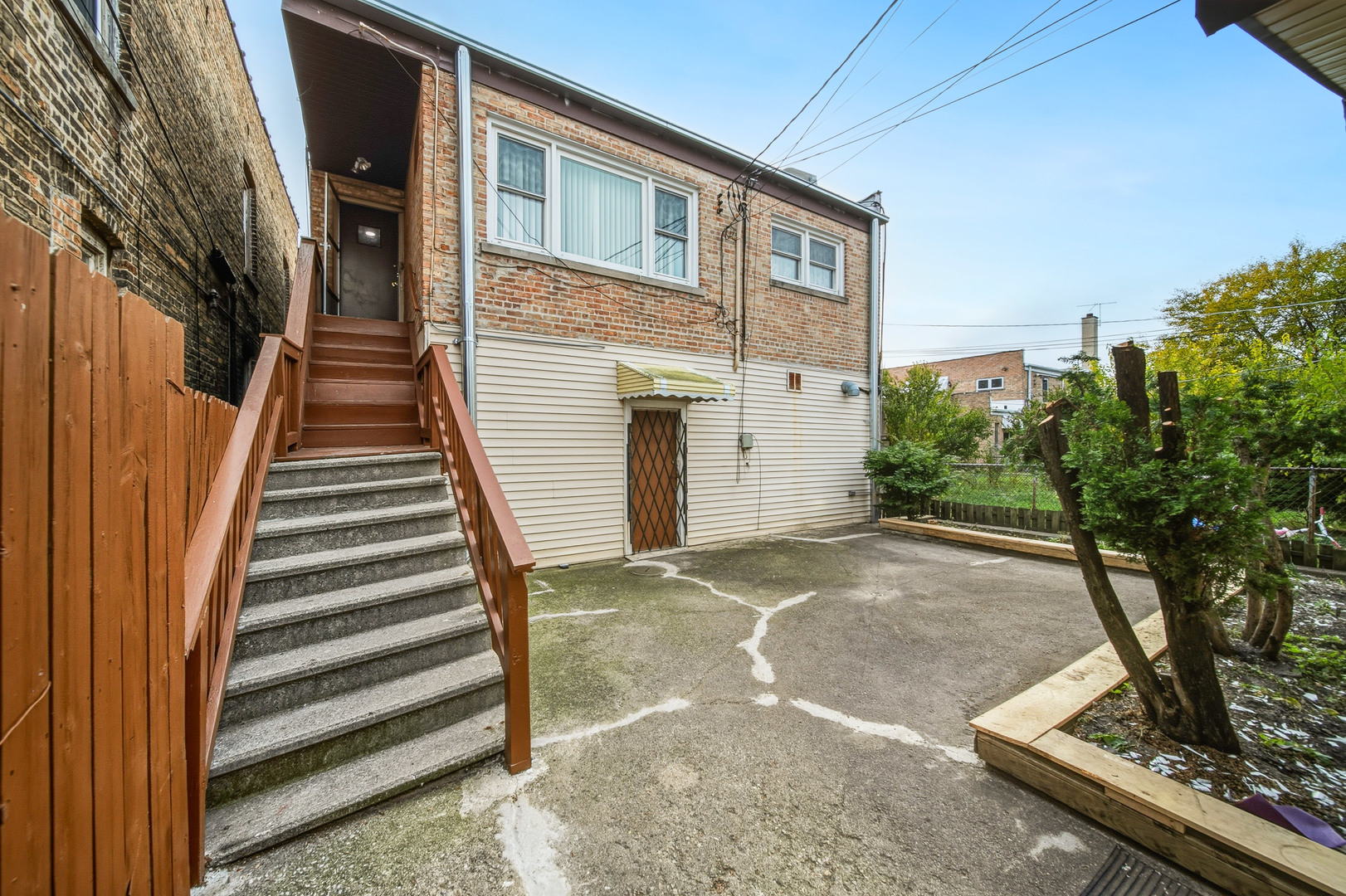 5230 W Belmont Avenue, Chicago, IL 60641