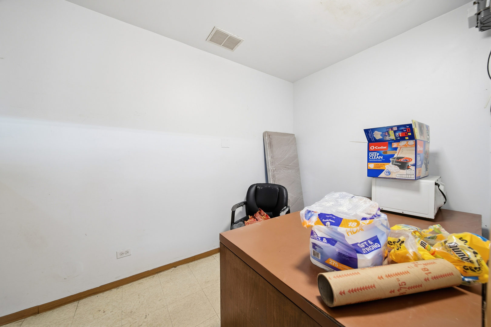 5230 W Belmont Avenue, Chicago, IL 60641