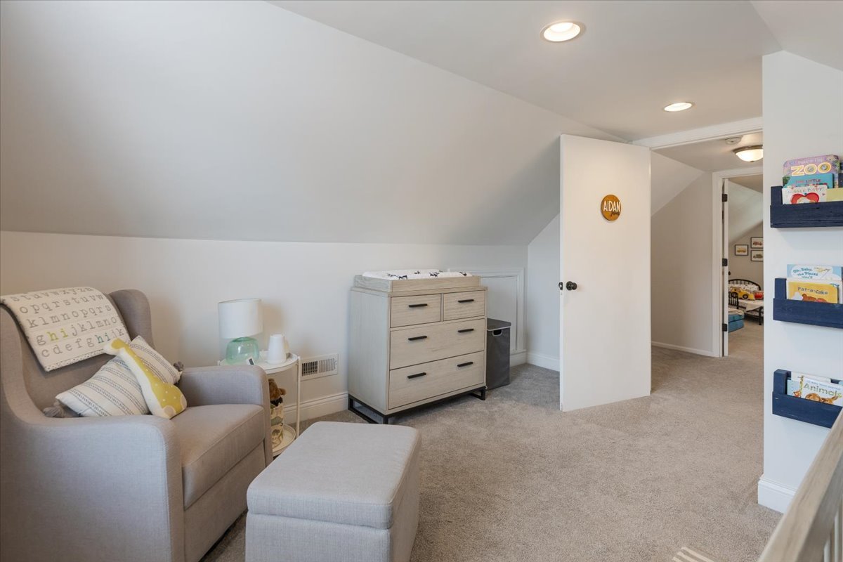 5404 N Natoma Avenue, Chicago, IL 60656