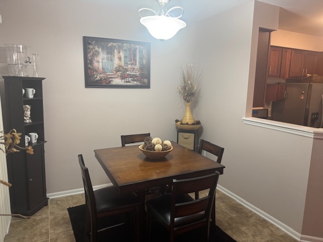 271 S Alder Creek Drive, Romeoville, IL 60446