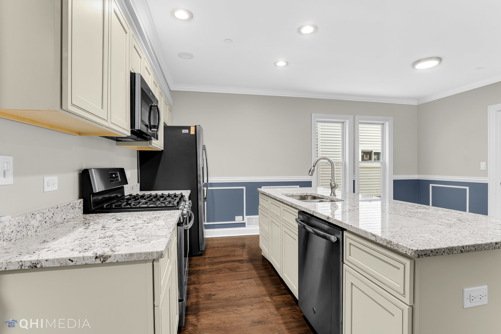 19 Augusta Street, Oak Park, IL 60302