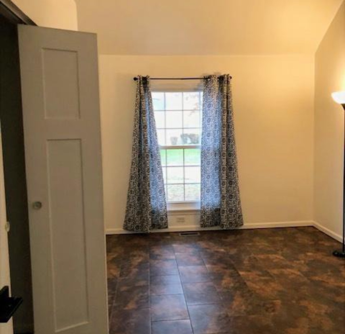 1943 Ozark Parkway #1943, Algonquin, IL 60102