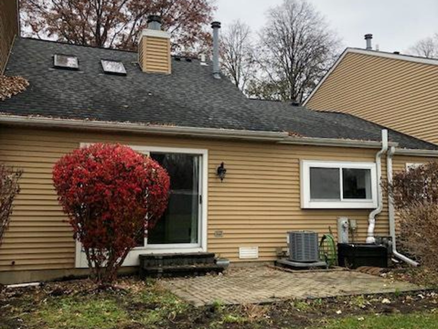 1943 Ozark Parkway #1943, Algonquin, IL 60102