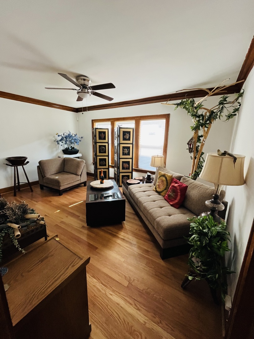 5133 W Wrightwood Avenue #2, Chicago, IL 60639