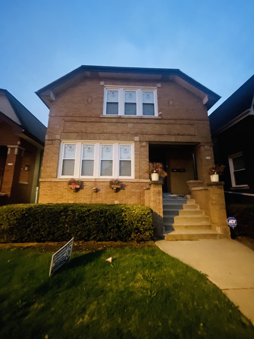 5133 W Wrightwood Avenue #2, Chicago, IL 60639