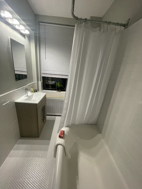 2000 N Lincoln Park West Parkway #607, Chicago, IL 60614