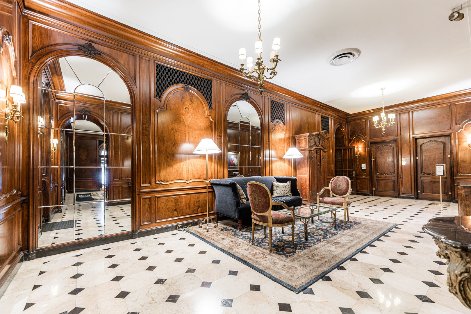 2000 N Lincoln Park West Parkway #607, Chicago, IL 60614