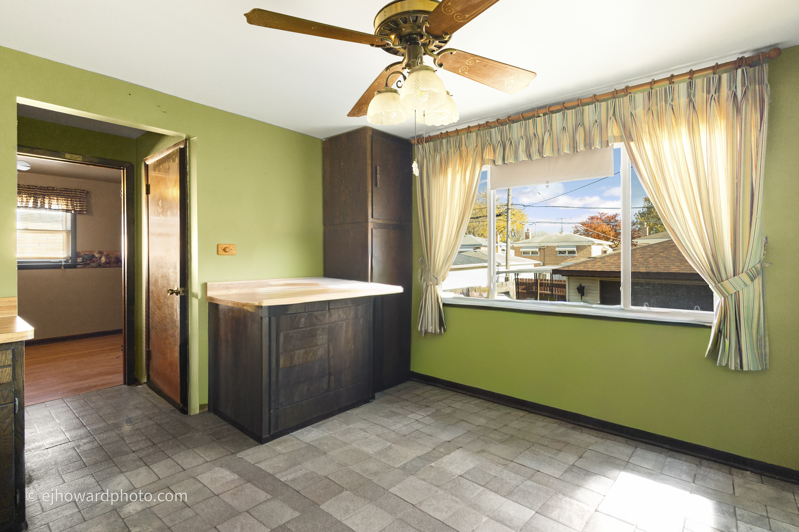 679 Manistee Avenue, Calumet City, IL 60409