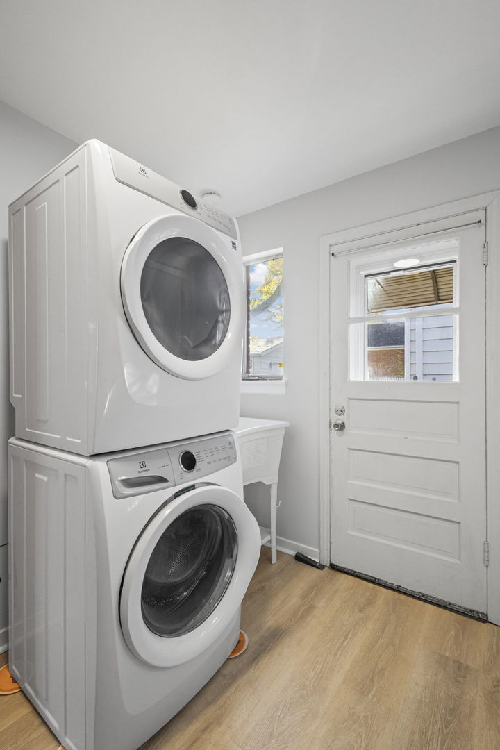 1307 Highridge Parkway, Westchester, IL 60154