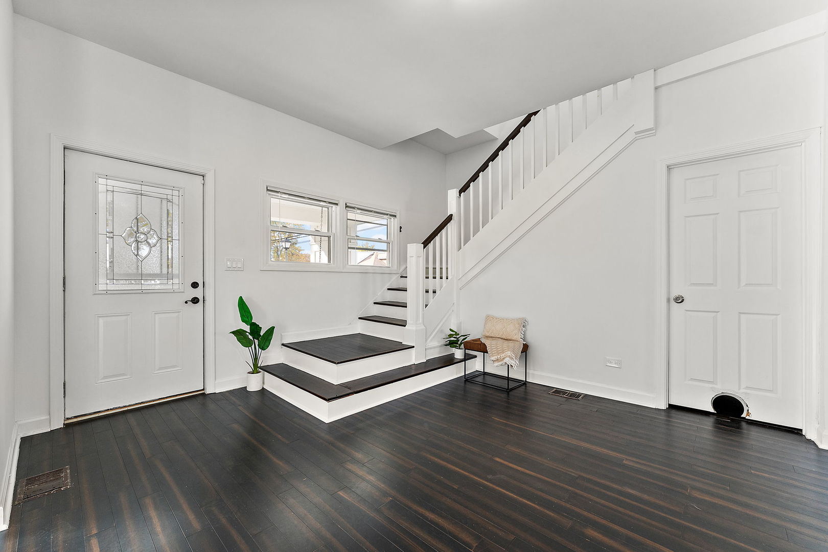 401 S 18th Avenue, Maywood, IL 60153