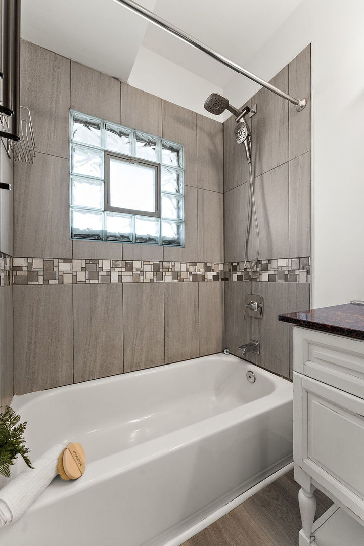 401 S 18th Avenue, Maywood, IL 60153