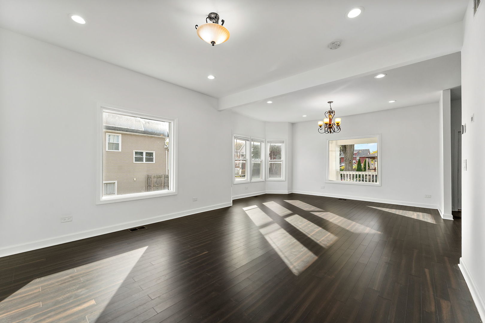 401 S 18th Avenue, Maywood, IL 60153