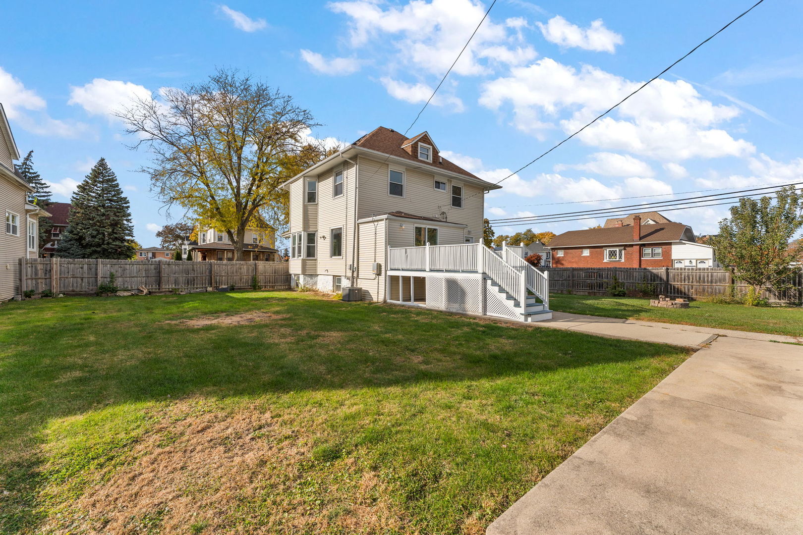 401 S 18th Avenue, Maywood, IL 60153