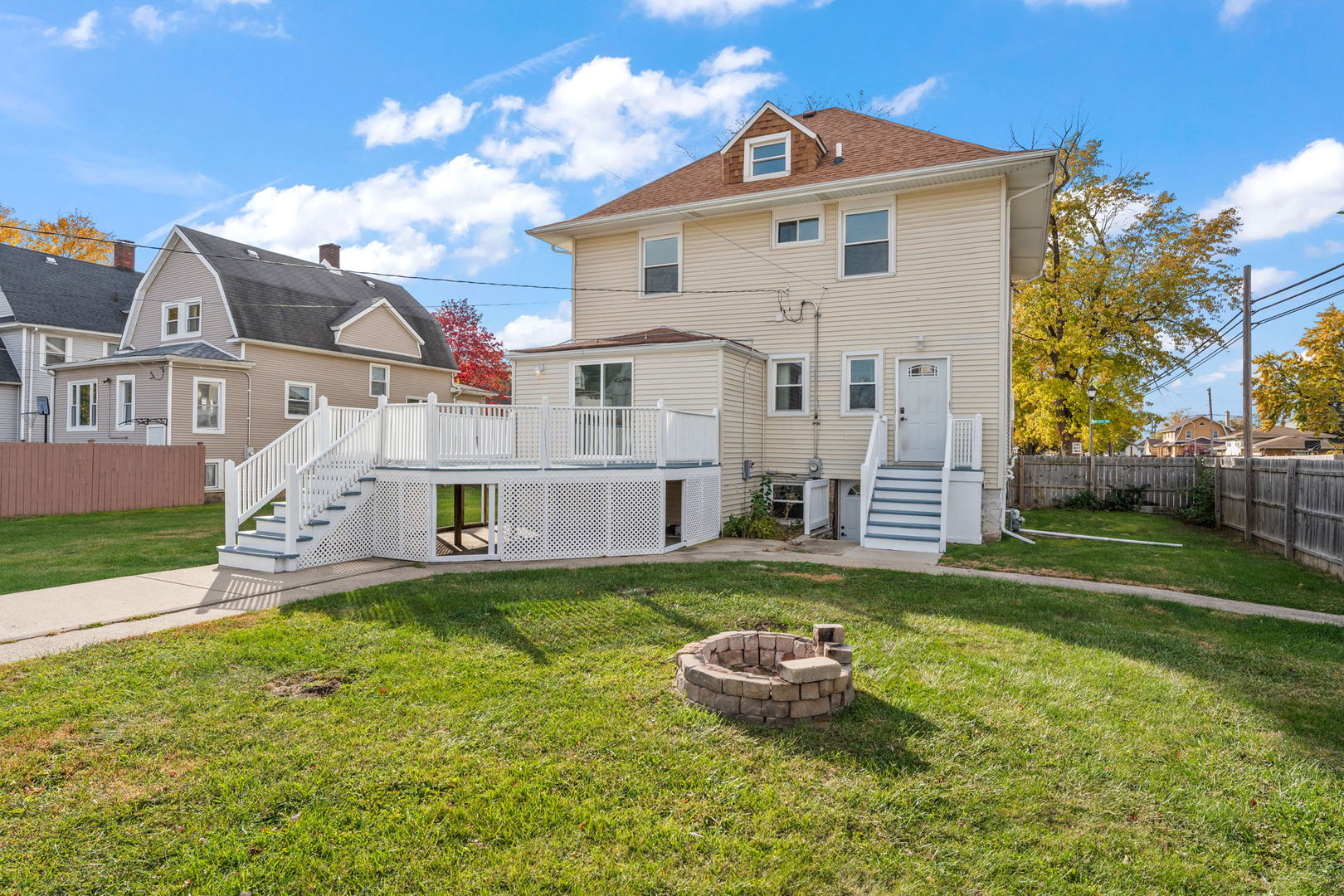 401 S 18th Avenue, Maywood, IL 60153