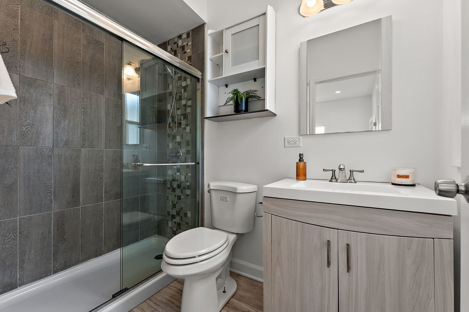 401 S 18th Avenue, Maywood, IL 60153