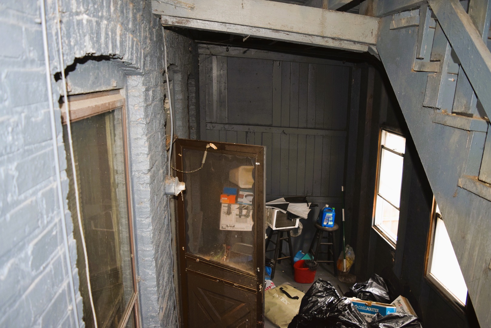 4252 W Gladys Avenue, Chicago, IL 60624