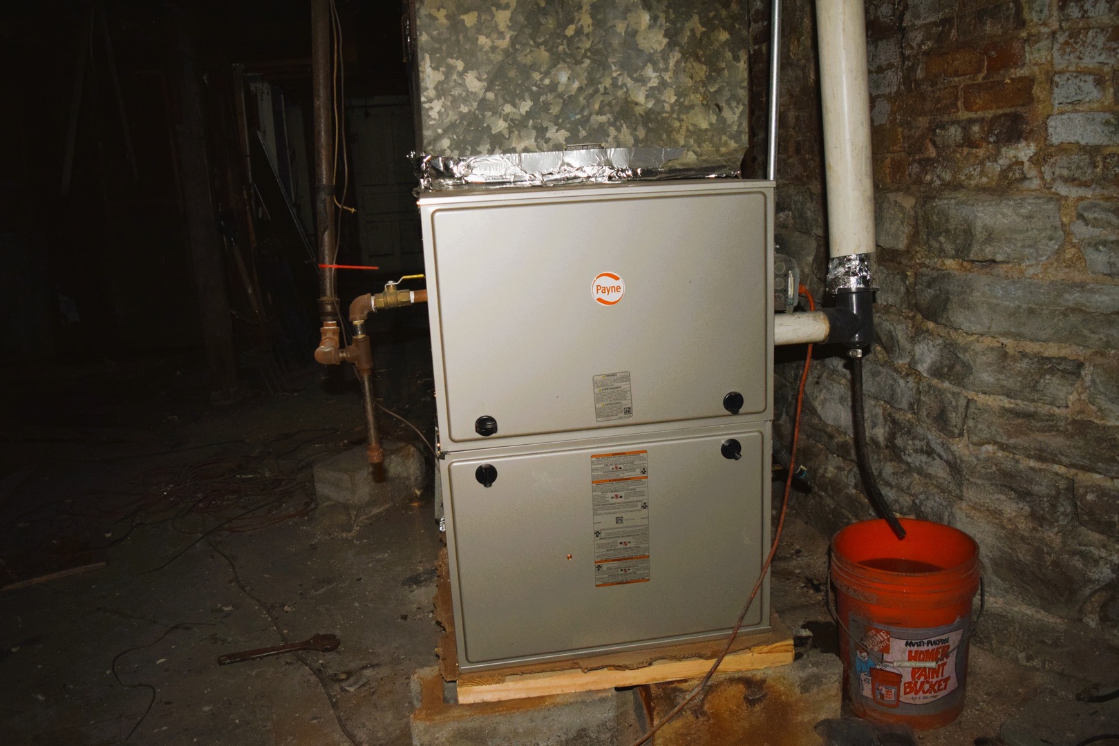 4252 W Gladys Avenue, Chicago, IL 60624