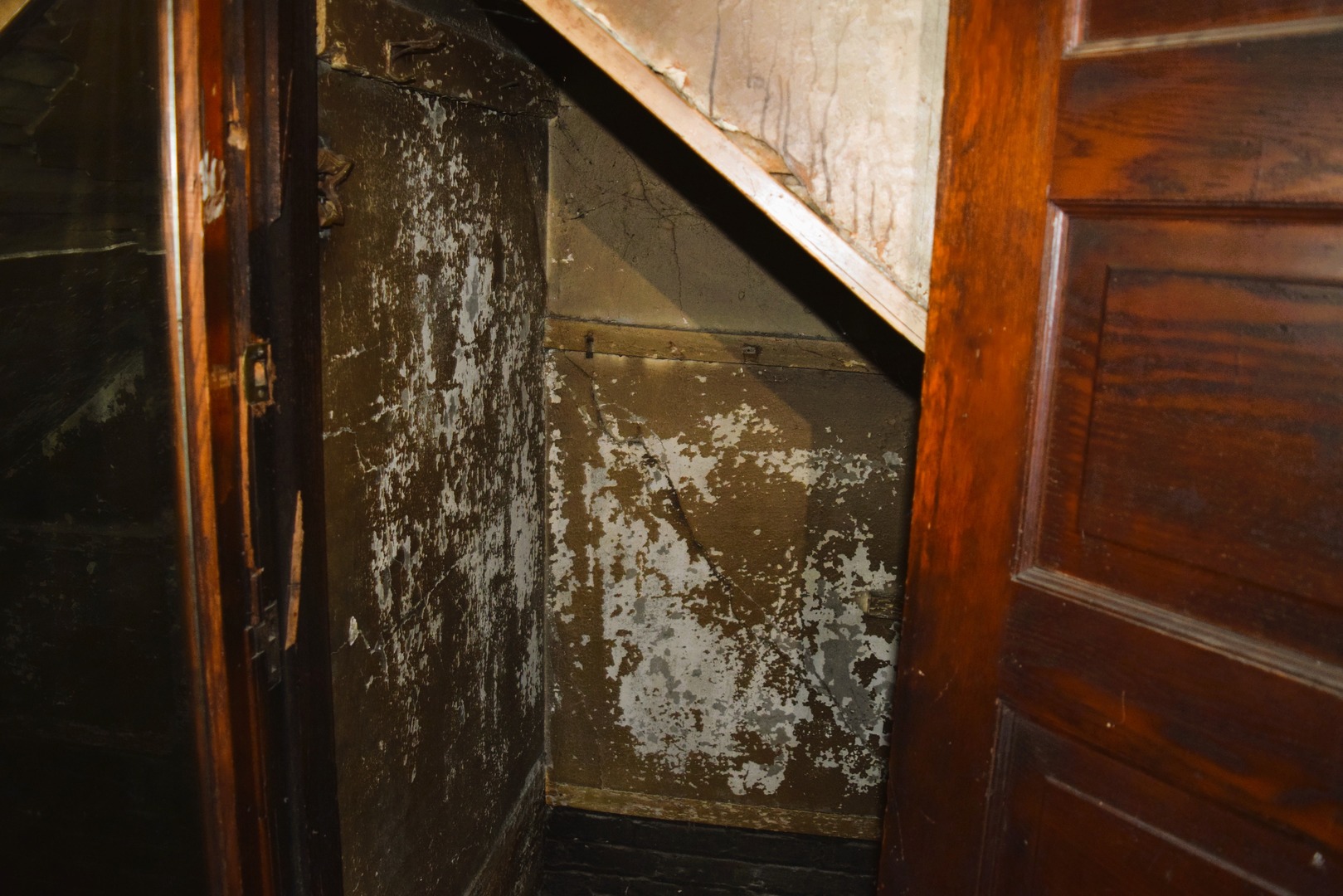 4252 W Gladys Avenue, Chicago, IL 60624