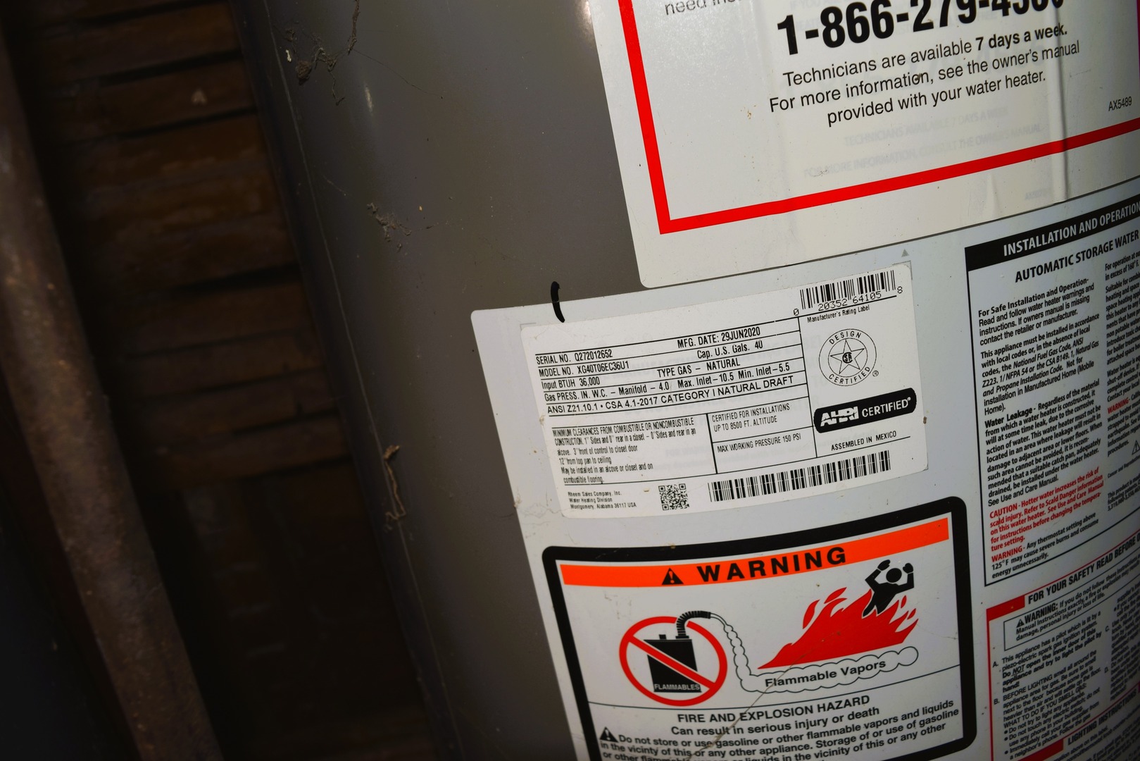 4252 W Gladys Avenue, Chicago, IL 60624