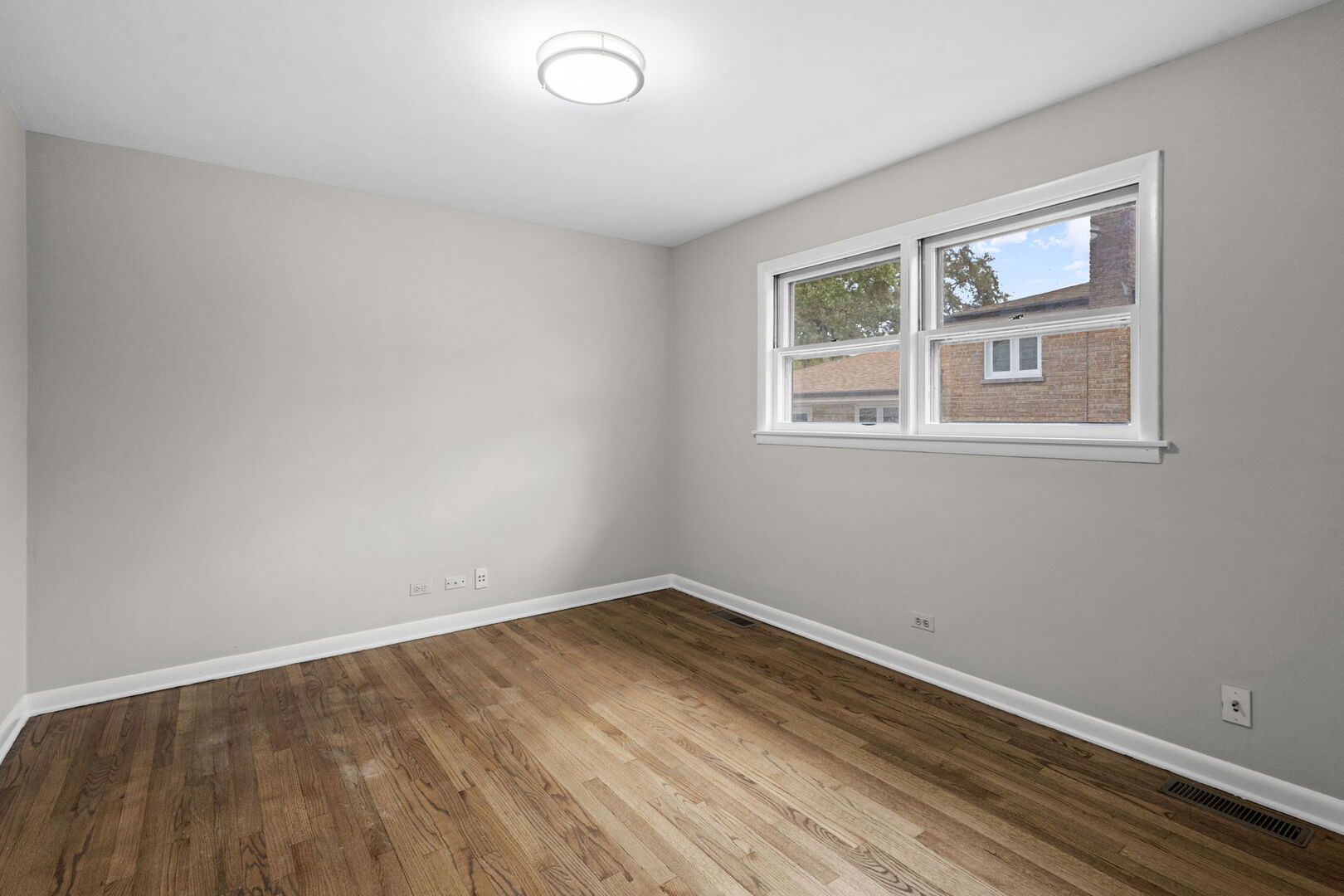 10624 Lawler Avenue, Oak Lawn, IL 60453