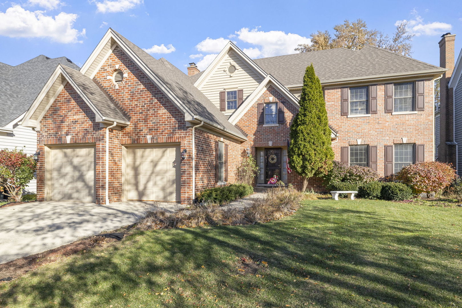 725 Heath Court, Westmont, IL 60559