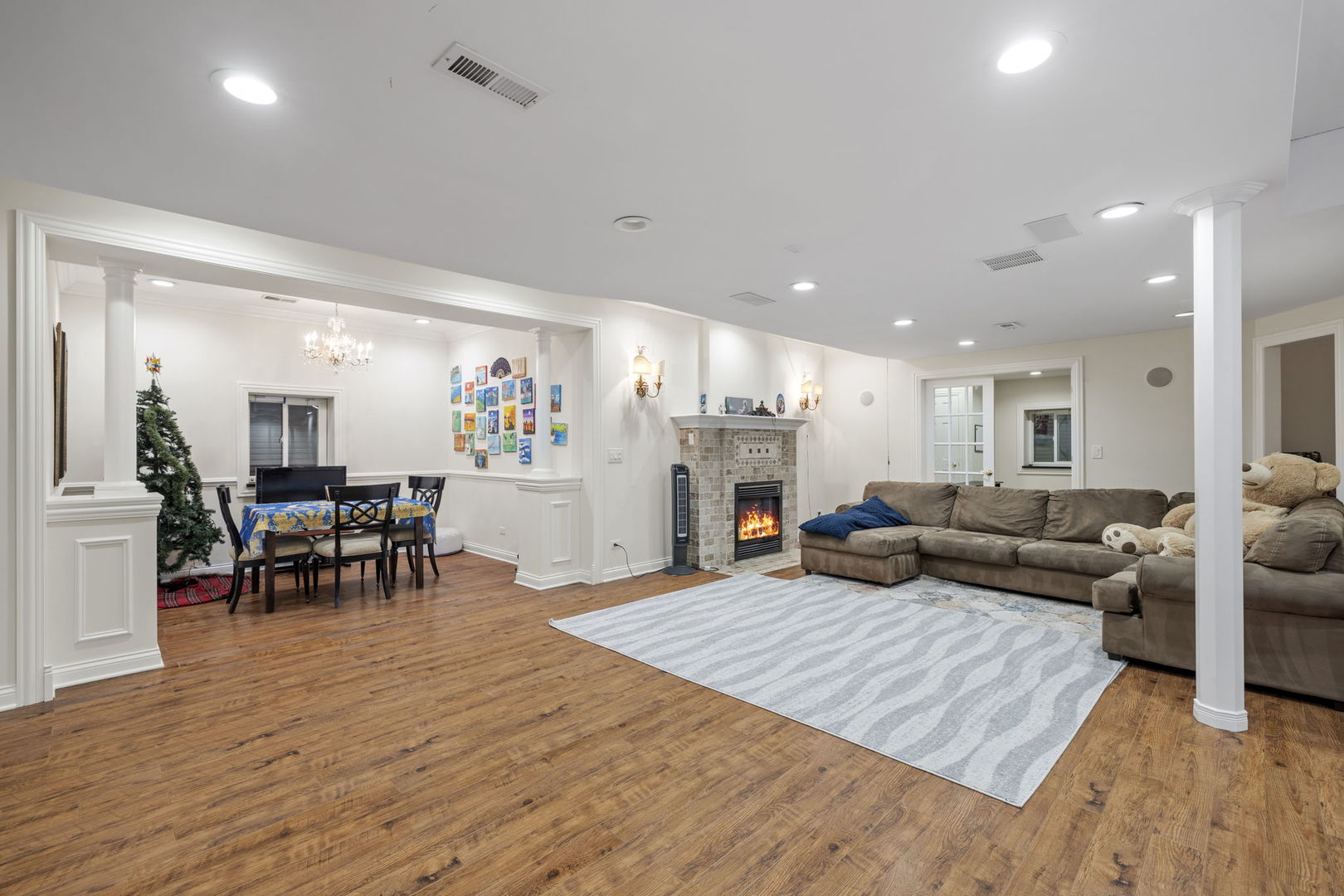 725 Heath Court, Westmont, IL 60559