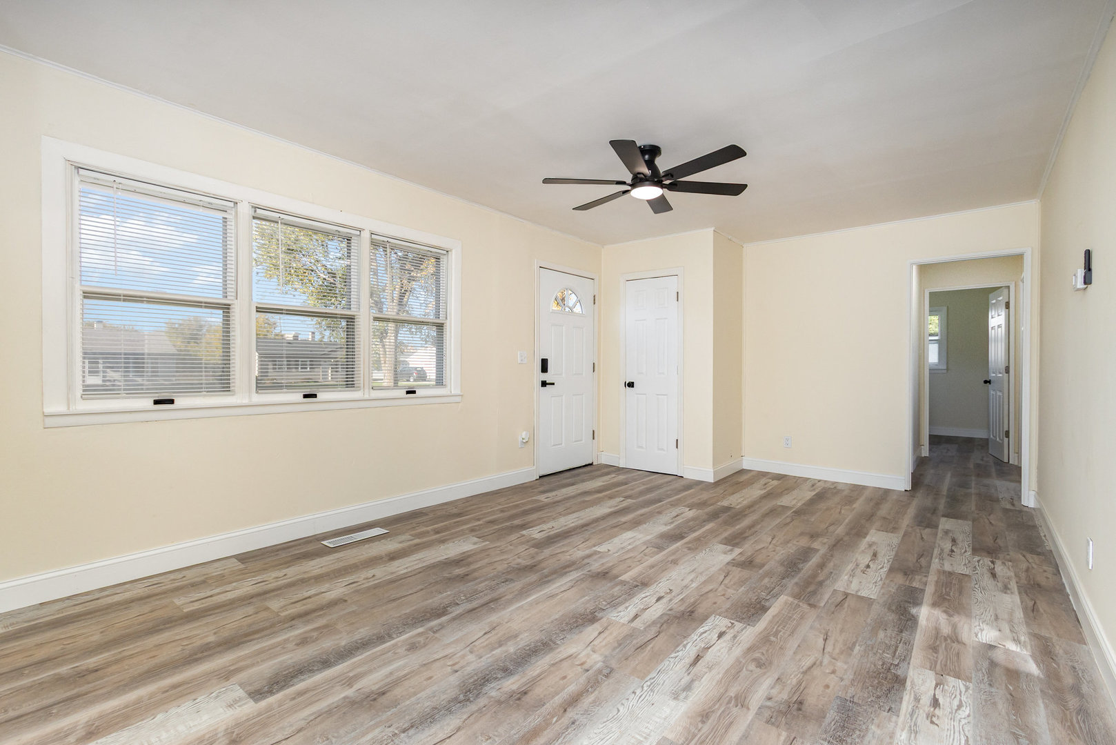 116 S Hammes Avenue, Joliet, IL 60436