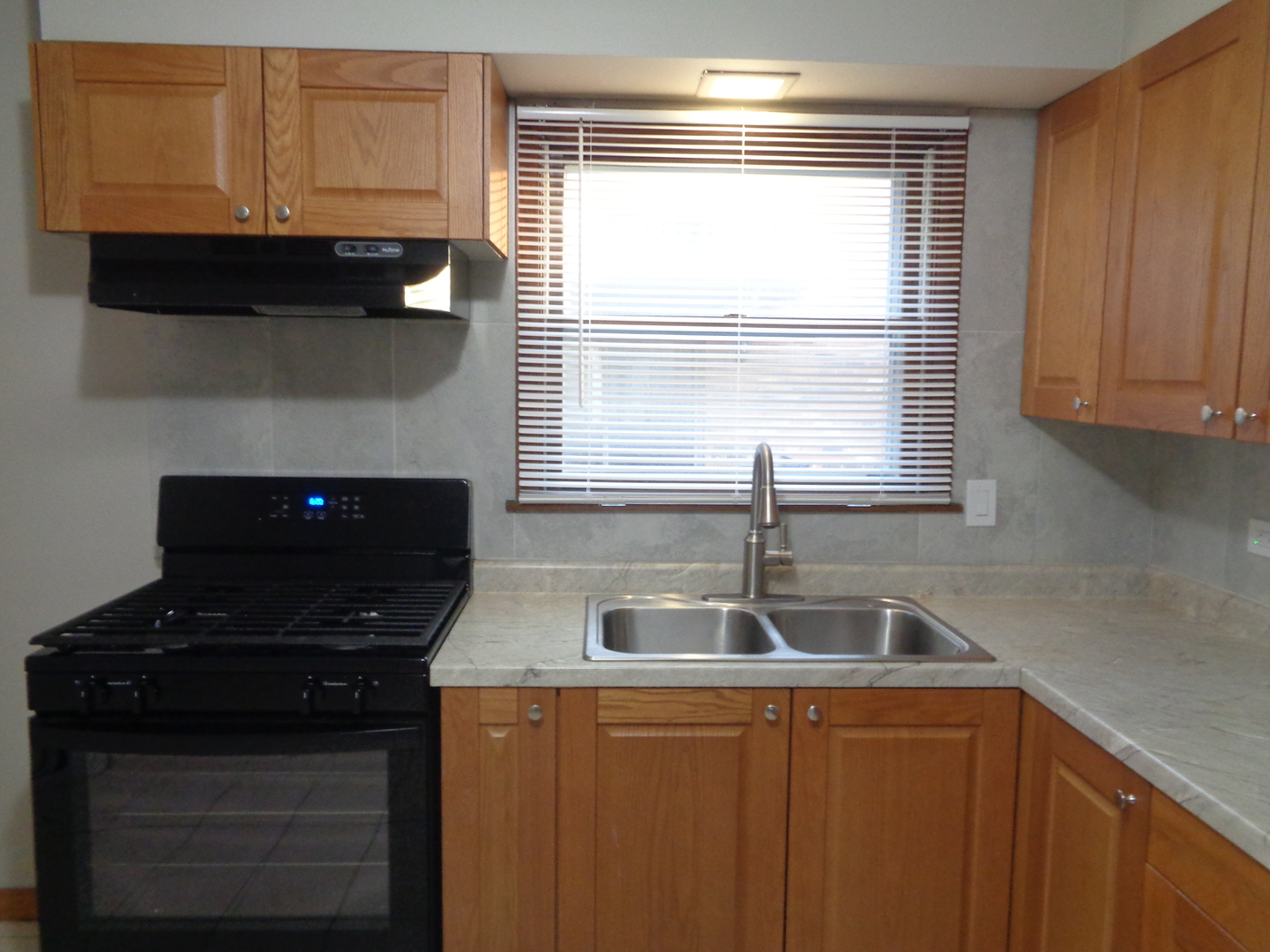 10533 S Parkside Avenue #2E, Chicago Ridge, IL 60415