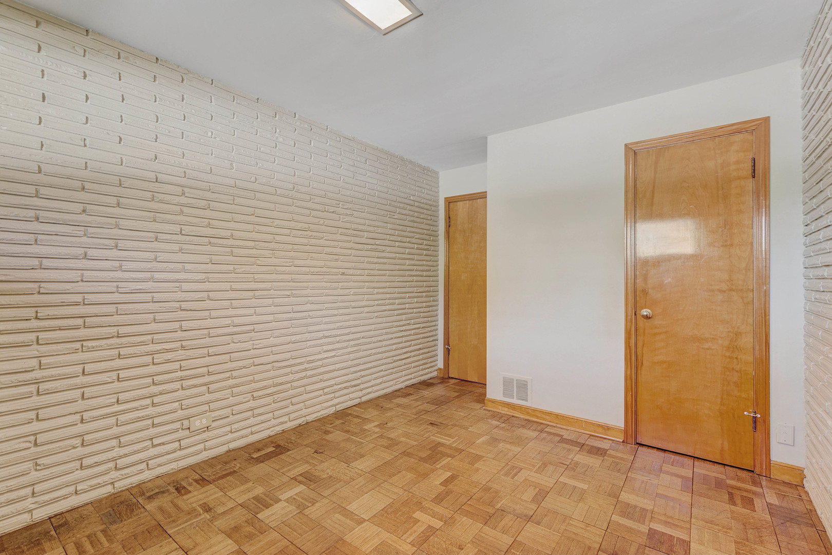 1401 Park Ridge Boulevard, Park Ridge, IL 60068