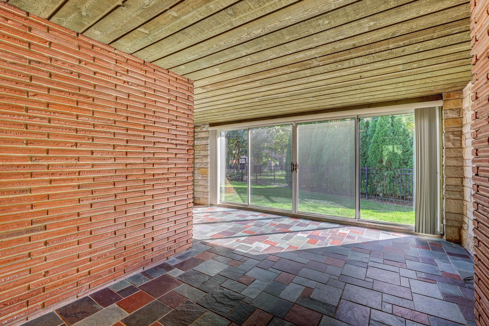 1401 Park Ridge Boulevard, Park Ridge, IL 60068