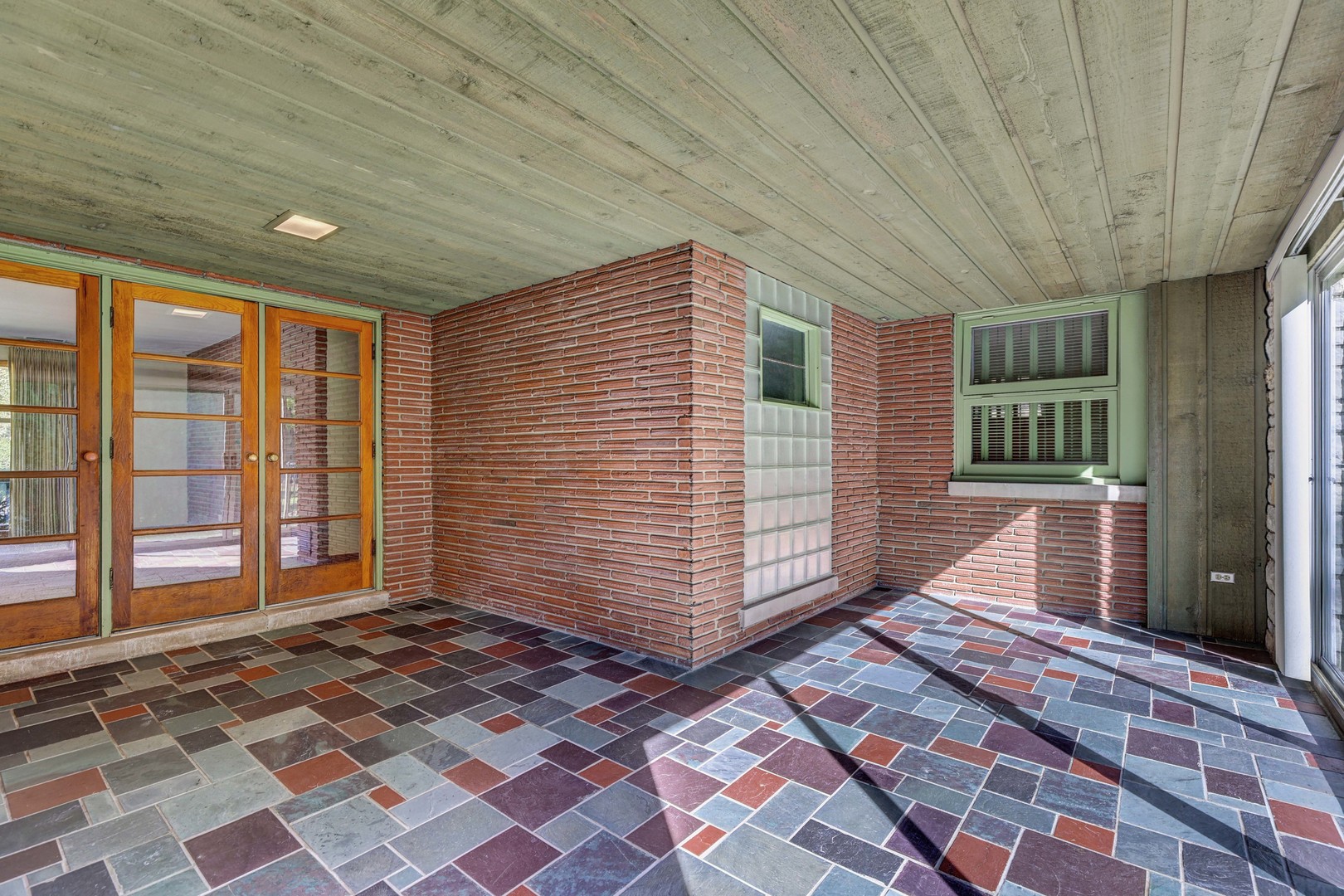 1401 Park Ridge Boulevard, Park Ridge, IL 60068