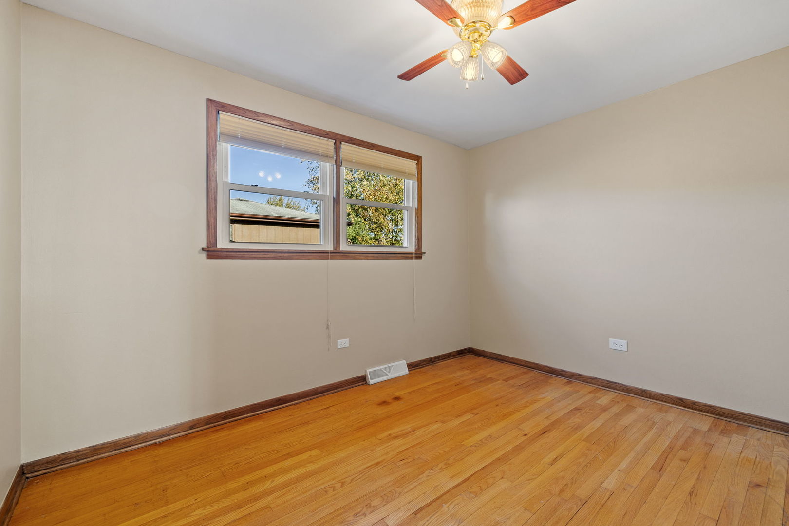 8519 Lorel Avenue, Burbank, IL 60459