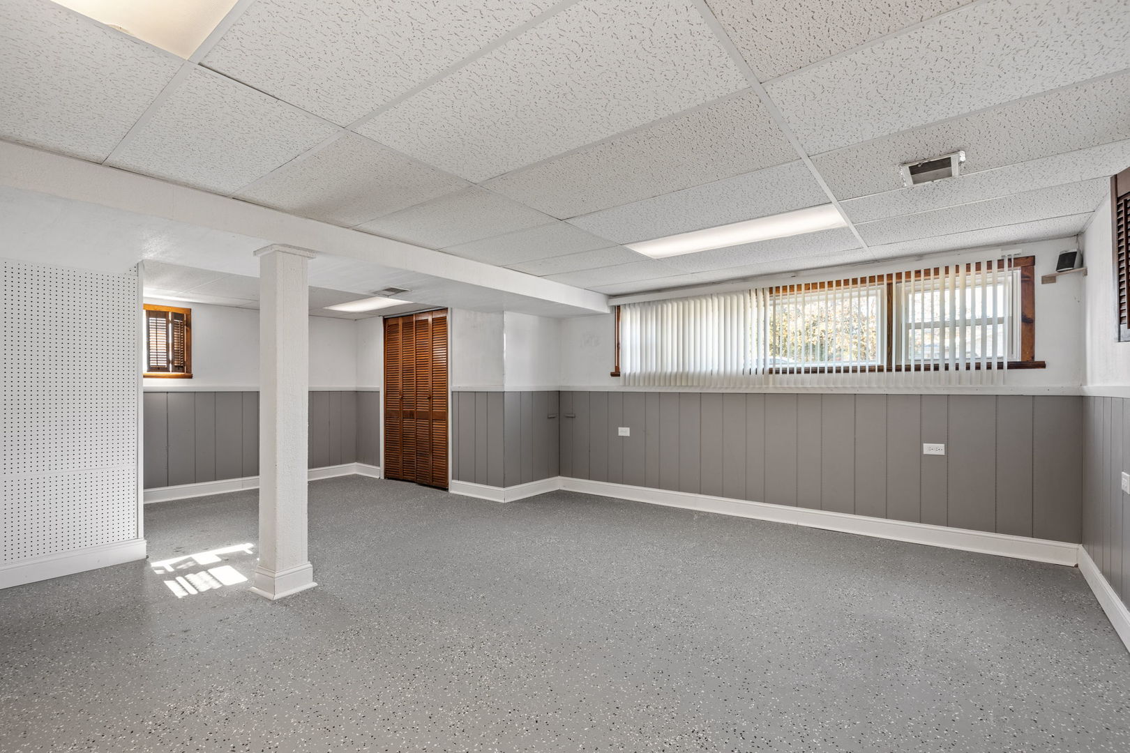 8519 Lorel Avenue, Burbank, IL 60459