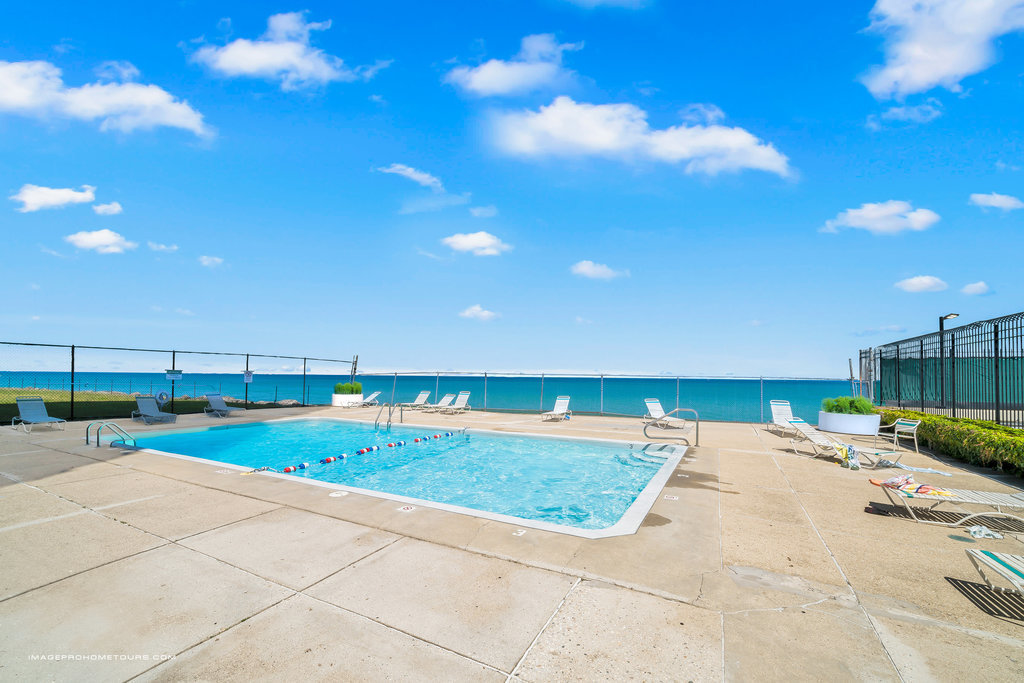 6325 N Sheridan Road #1903, Chicago, IL 60660
