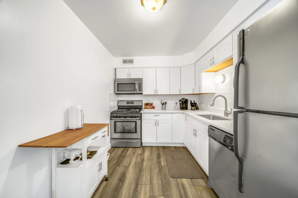 6325 N Sheridan Road #1903, Chicago, IL 60660