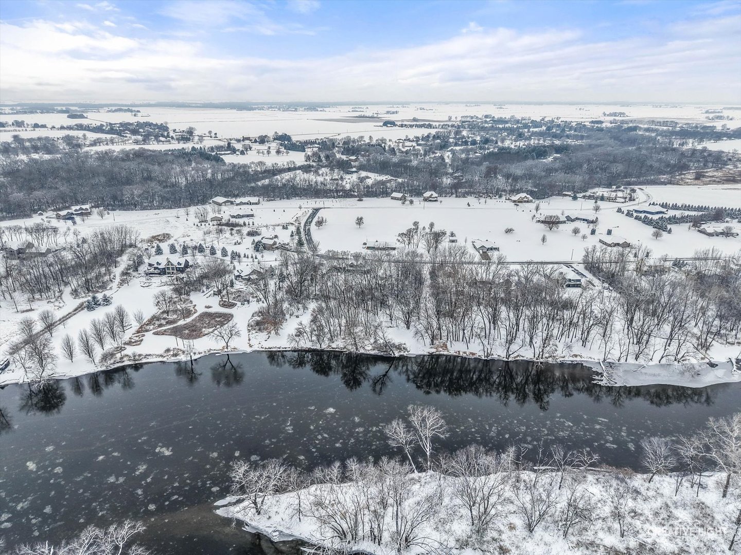 122 Belle Rive Drive, Millington, IL 60537