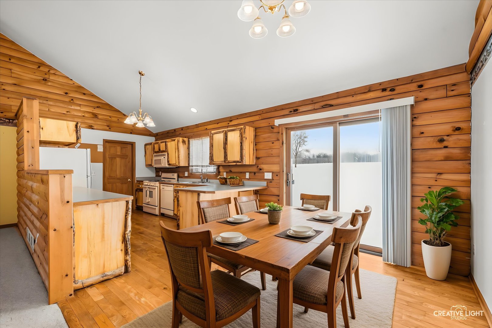 122 Belle Rive Drive, Millington, IL 60537